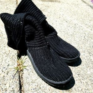 Knit Black Uggs